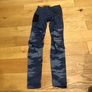 Camo compression tights